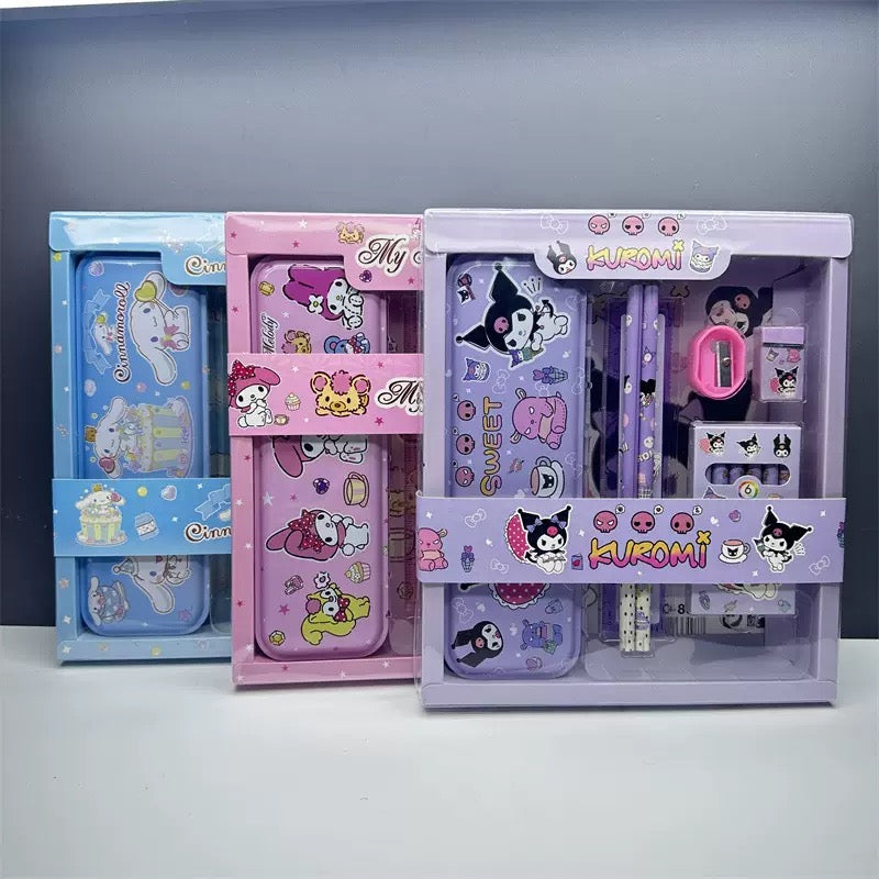 Combo Escolar De Kuromi Cartuchela Lapice Sacapunta Borrador Reglar y Lapice De Colores