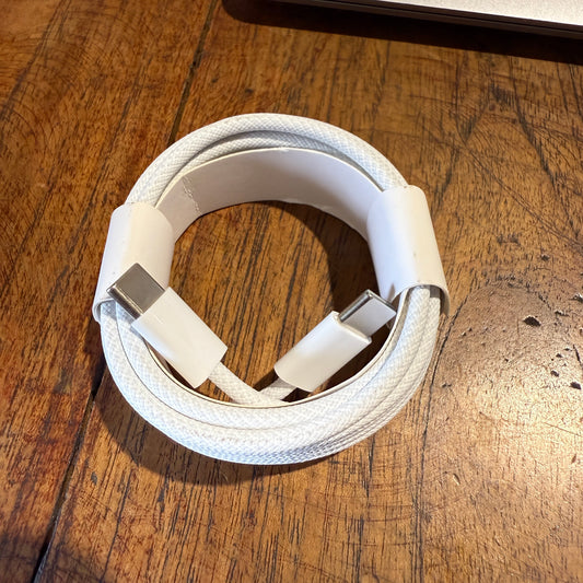 Cable de Carga Rápida Tipo C a Tipo C – 2 Metros